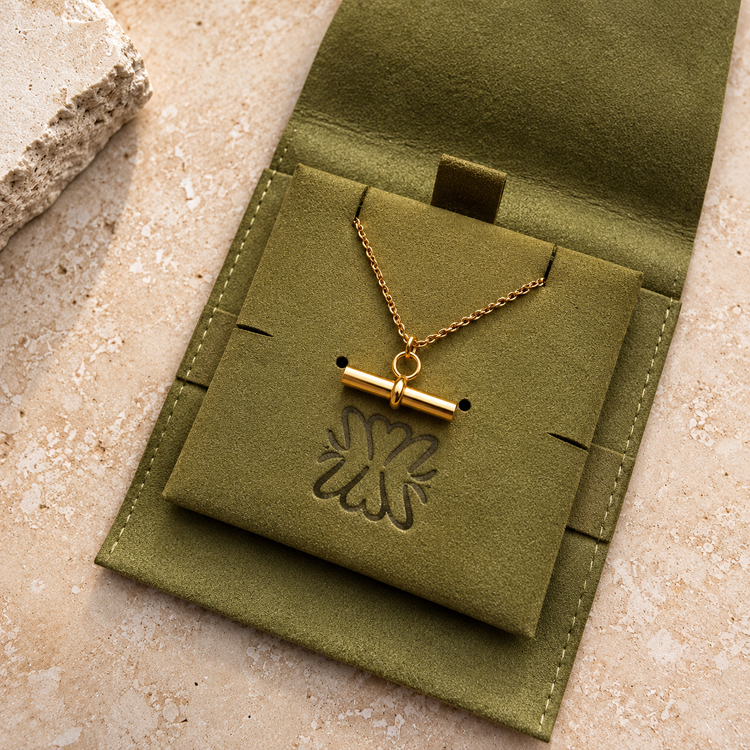 Gold T-bar necklace on a 45cm belcher chain