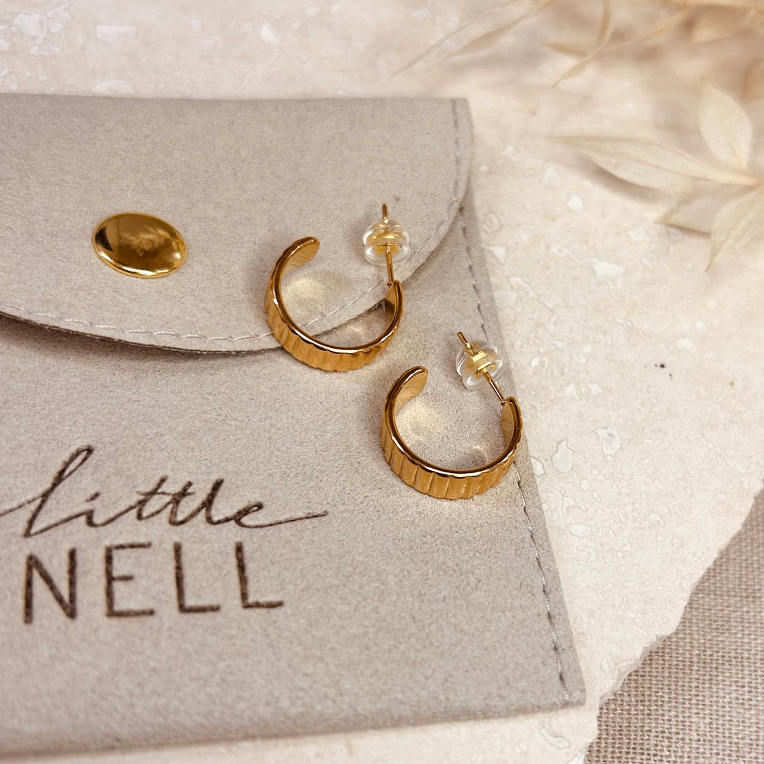Everyday Stella Hoop Earrings – Hoop Earrings – Little Nell Jewellery