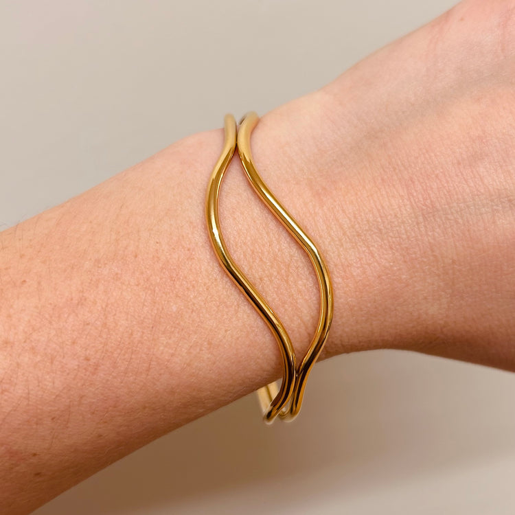 Everyday Gold Abstract Bangle – Bracelet – Little Nell Jewellery