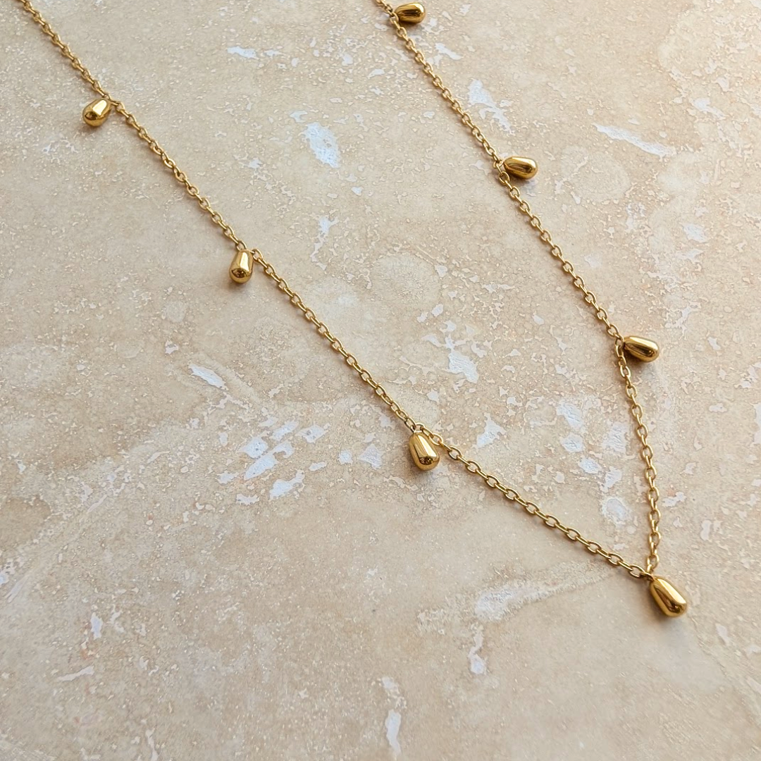 Everyday Gold Mini Droplet Necklace – Necklace – Little Nell Jewellery