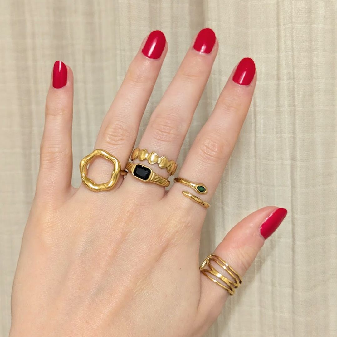 Everyday Vintage Noir Ring – Ring – Little Nell Jewellery
