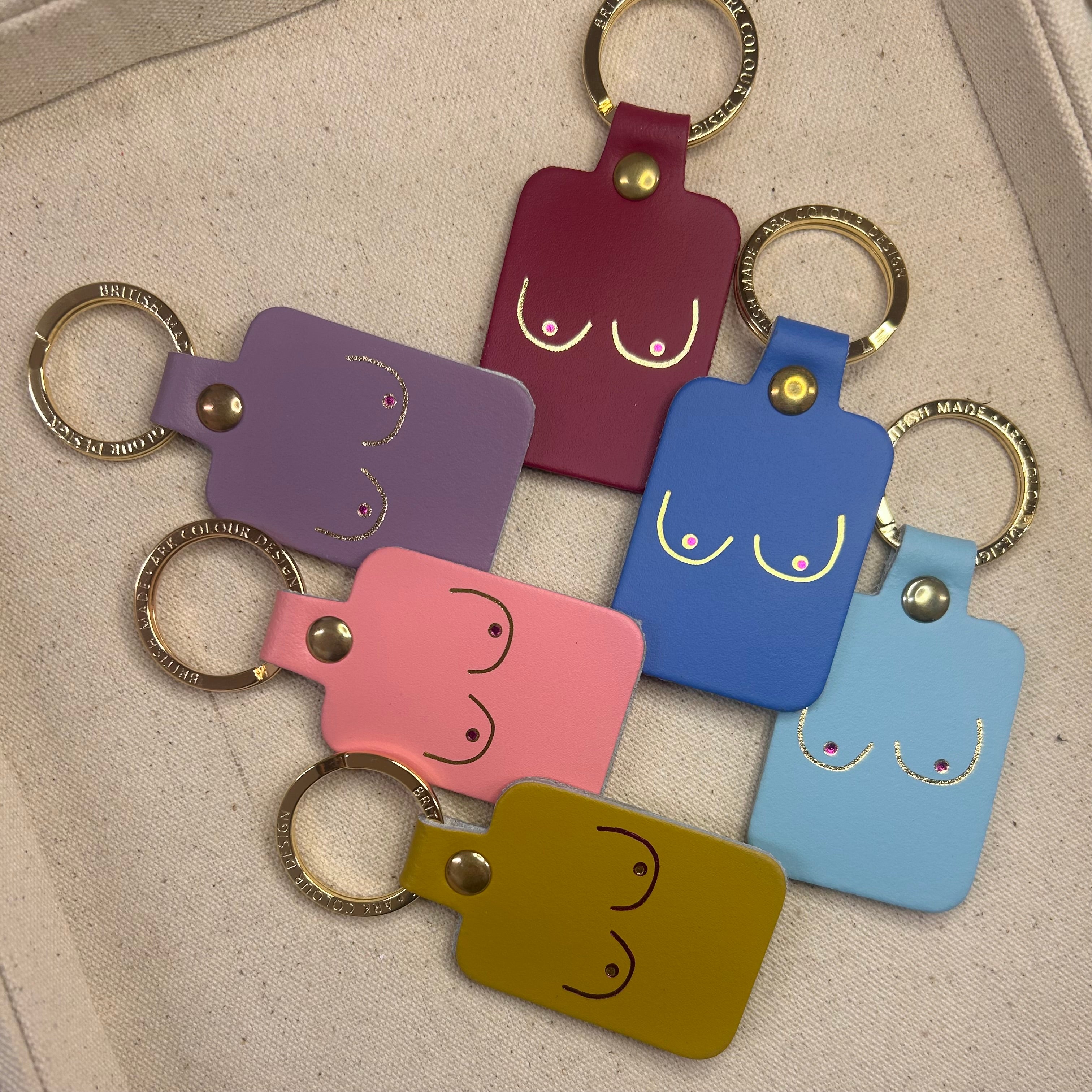 ファッション小物 boobs leather 胸部デザイン レザー キーチェーン