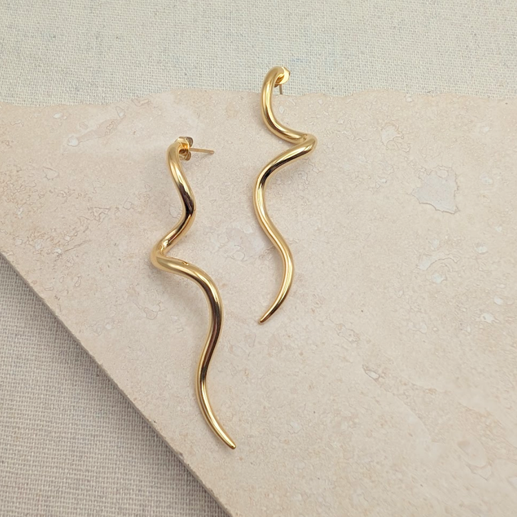 Everyday Gold Statement Swirl Earrings – Statement Earrings – Little Nell Jewellery