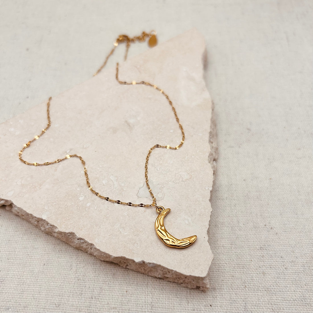 Everyday Hammered Moon Necklace – Necklace – Little Nell Jewellery