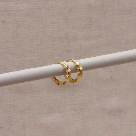 Gold Scallop Huggie Hoops