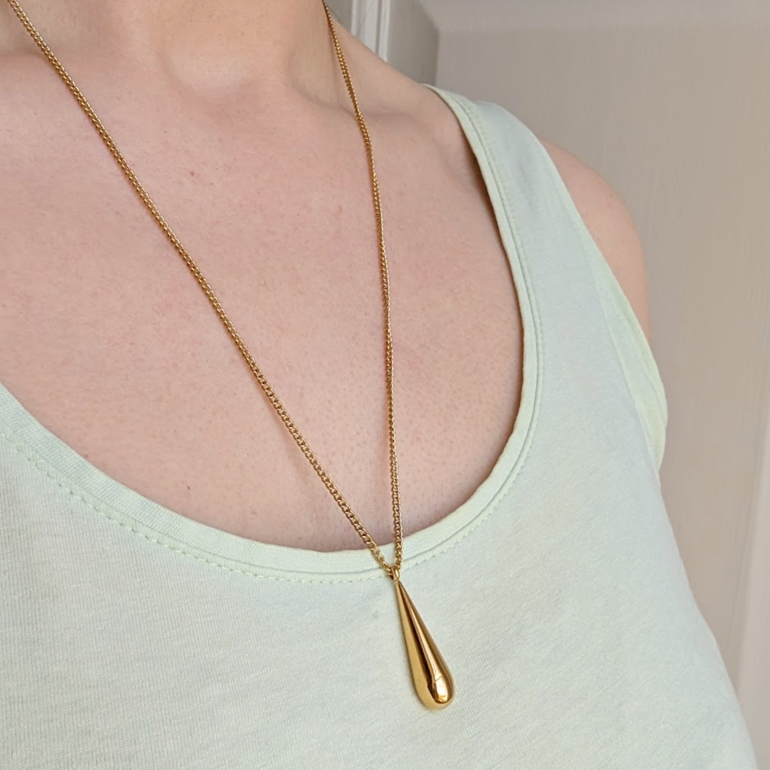 Everyday Gold Droplet Pendant Necklace – Necklace – Little Nell Jewellery