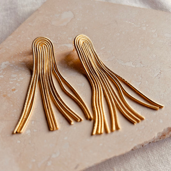Everyday Arc Tassel Earrings
