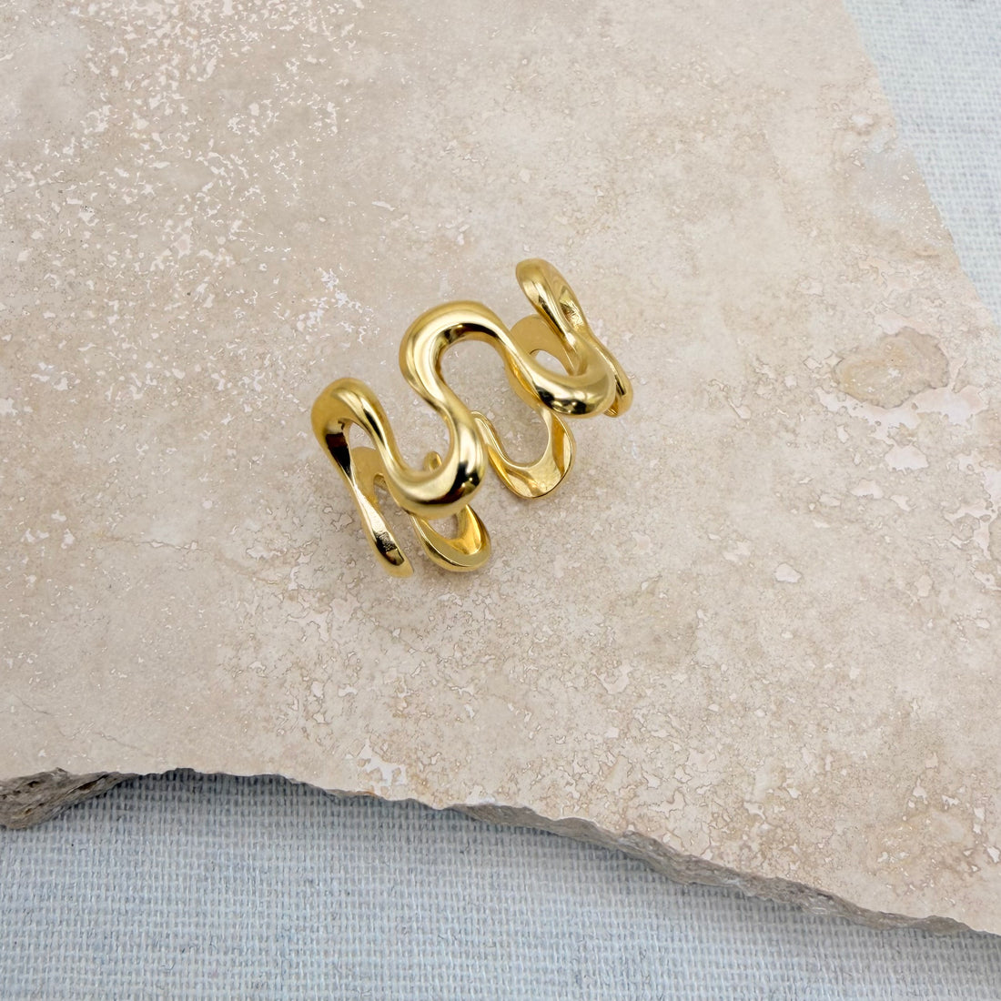 Everyday Gold Statement Wave Ring – Ring – Little Nell Jewellery