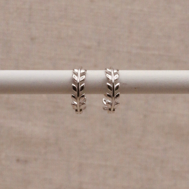 Silver Laurel Huggie Hoops – Demi Fine Hoop Earrings – Little Nell Jewellery