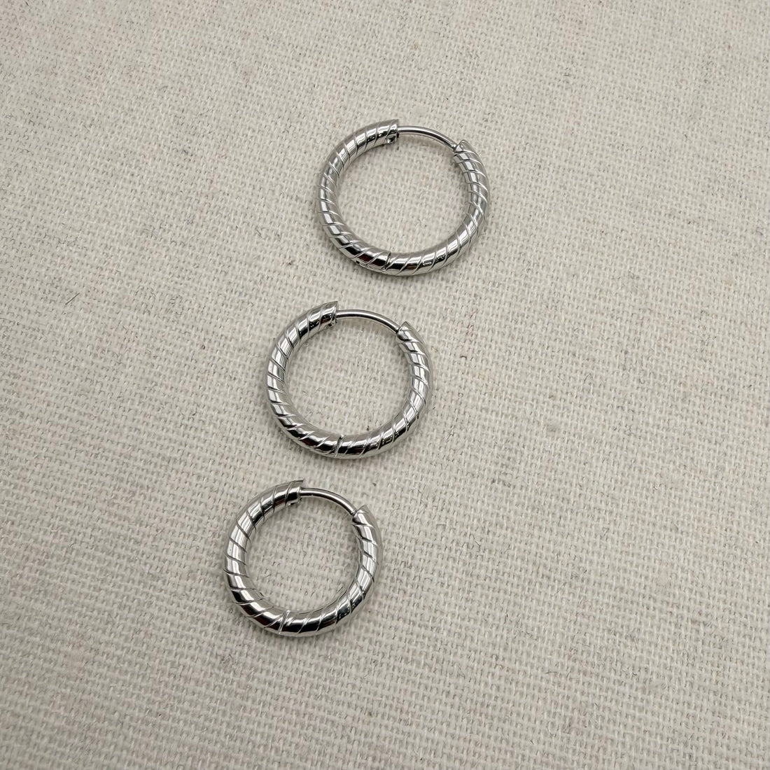 Everyday Ridged Huggies – Hoop Earrings – Little Nell Jewellery