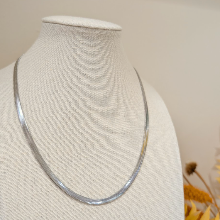 Everyday Silver Snake Chain Necklace – Necklace – Little Nell Jewellery