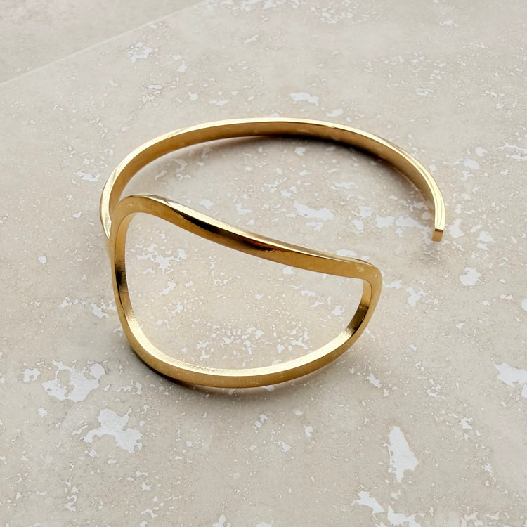 Everyday Gold Serpent Bangle – Bracelet – Little Nell Jewellery