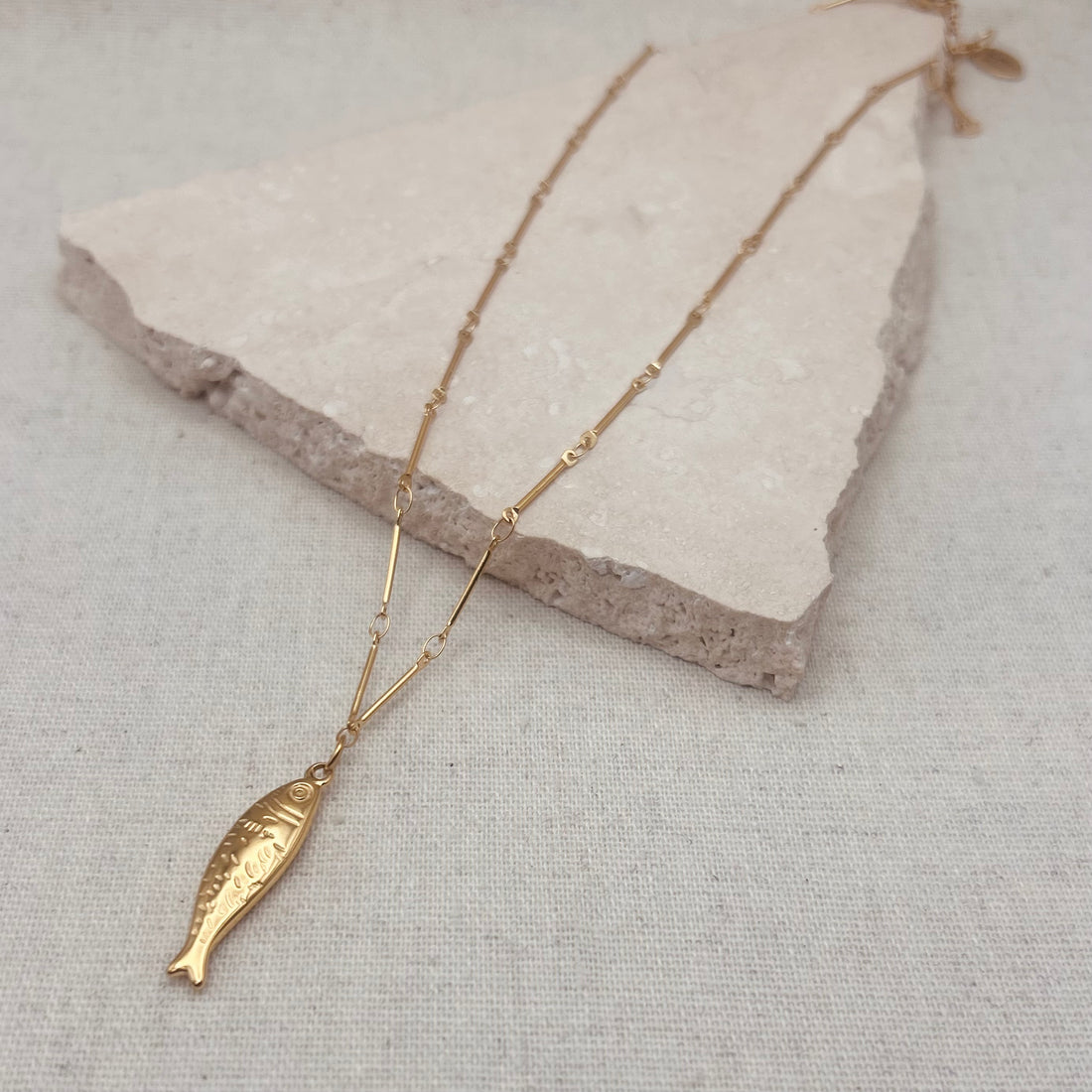 Everyday Gold Fish Pendant Necklace – Necklace – Little Nell Jewellery