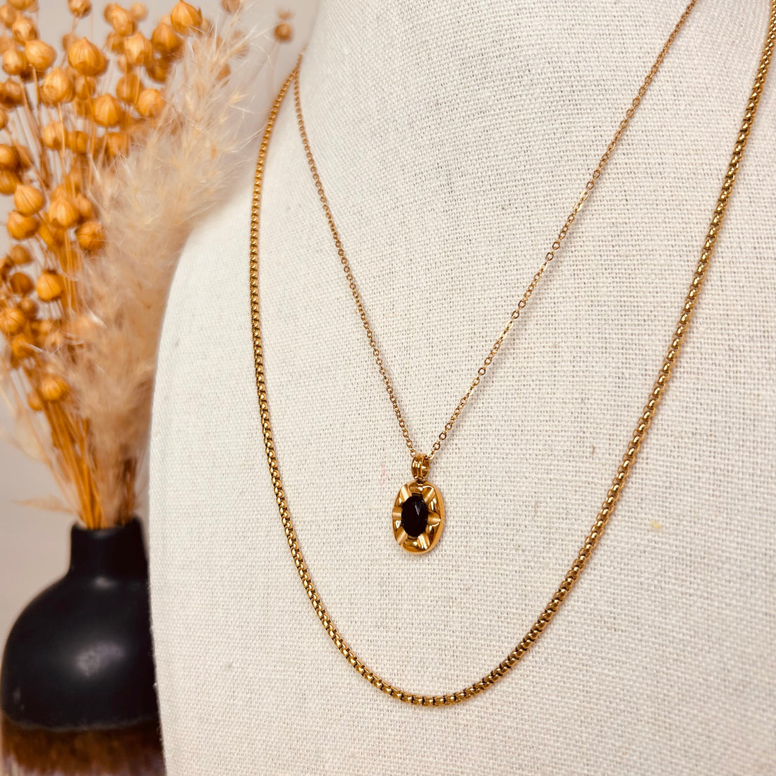 Everyday Noir Oval Necklace – Necklace – Little Nell Jewellery