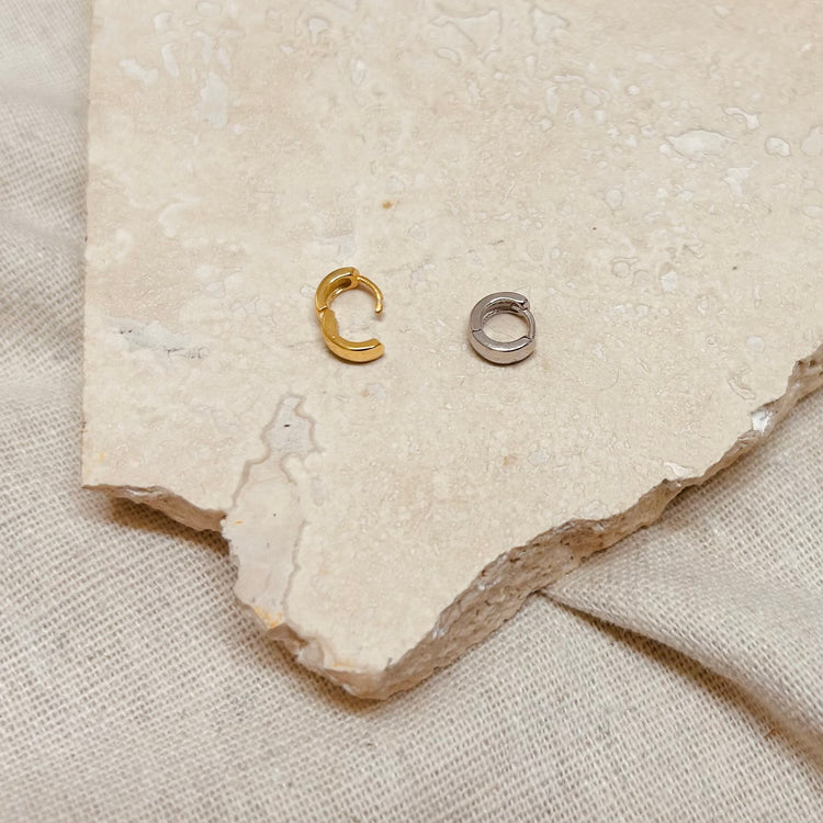 Micro Helix Hoop - Thick – Stud Earrings – Little Nell Jewellery