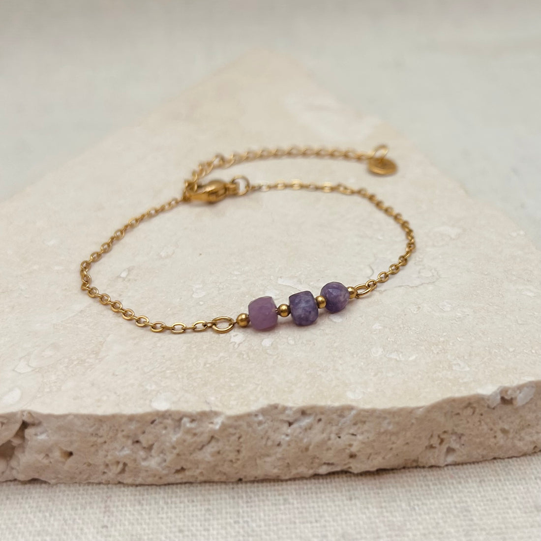 Everyday Amethyst Trio Bead Bracelet – Bracelet – Little Nell Jewellery