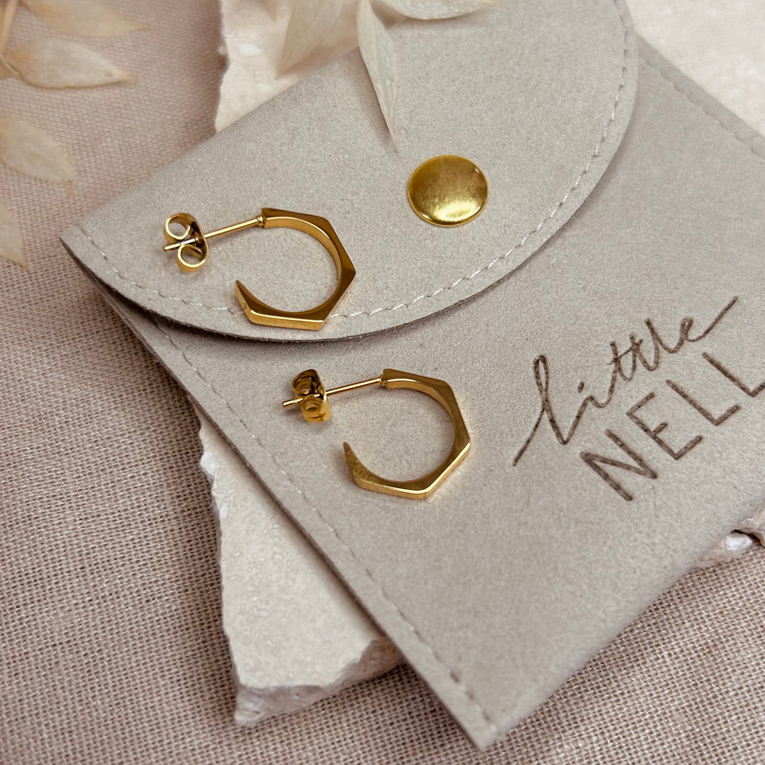 Everyday Gold Hexagon Hoop Earrings – Hoop Earrings – Little Nell Jewellery