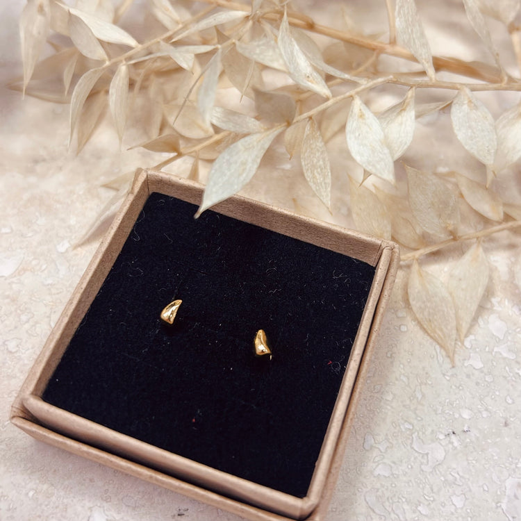 Gold or Silver Pebble Studs – Stud Earrings – Little Nell Jewellery