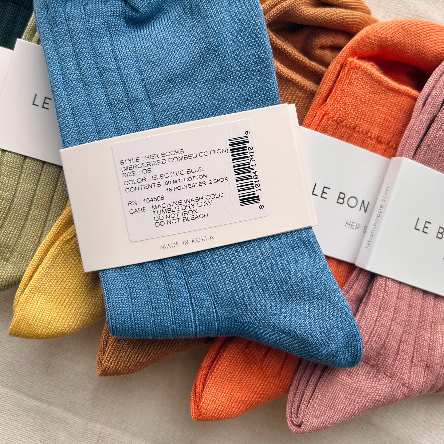 Load image into Gallery viewer, Le Bon Shoppe Combed Cotton Socks
