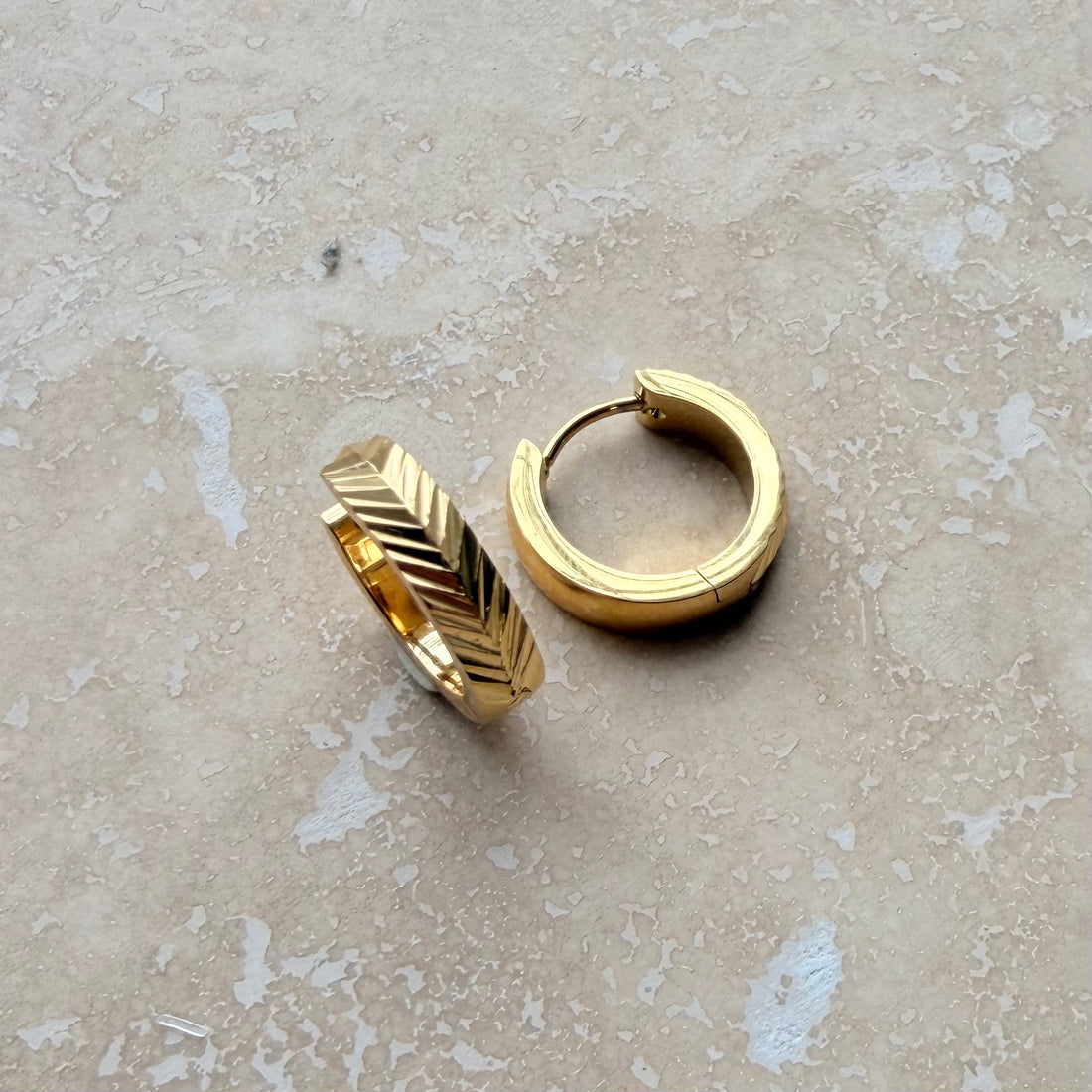 Everyday Gold Herringbone Hoops – Hoop Earrings – Little Nell Jewellery