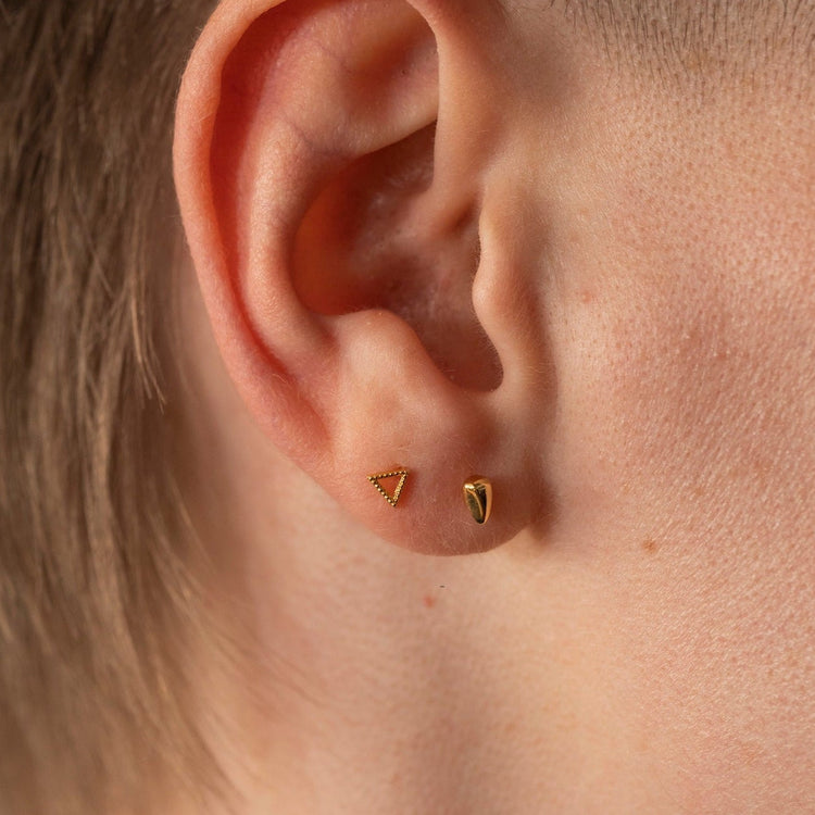 Gold or Silver Triangle Outline Studs – Stud Earrings – Little Nell Jewellery