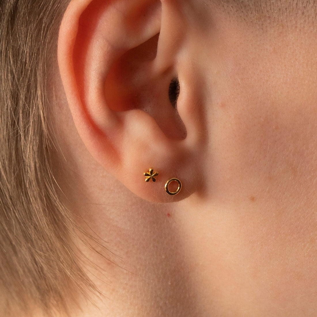 Gold or Silver Flower Studs – Stud Earrings – Little Nell Jewellery