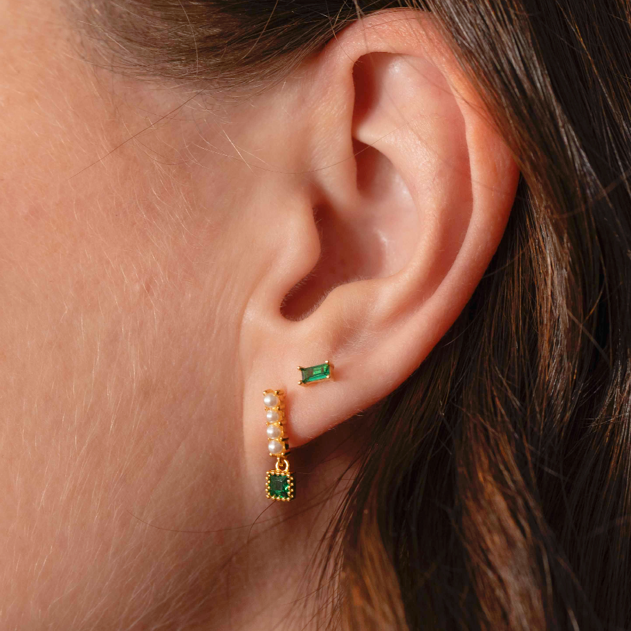 Oblong Emerald Studs – Stud Earrings – Little Nell Jewellery