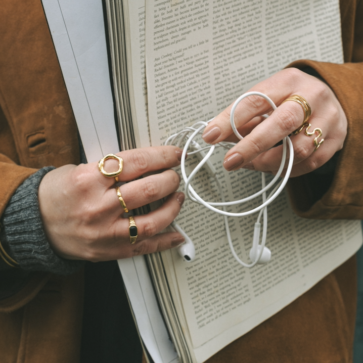 Everyday Vintage Noir Ring – Ring – Little Nell Jewellery