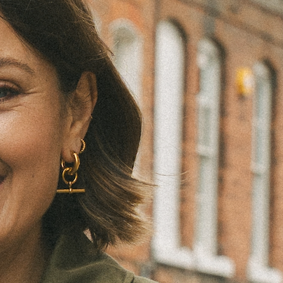 Everyday Gold Bar Hoop Earrings – Hoop Earrings – Little Nell Jewellery