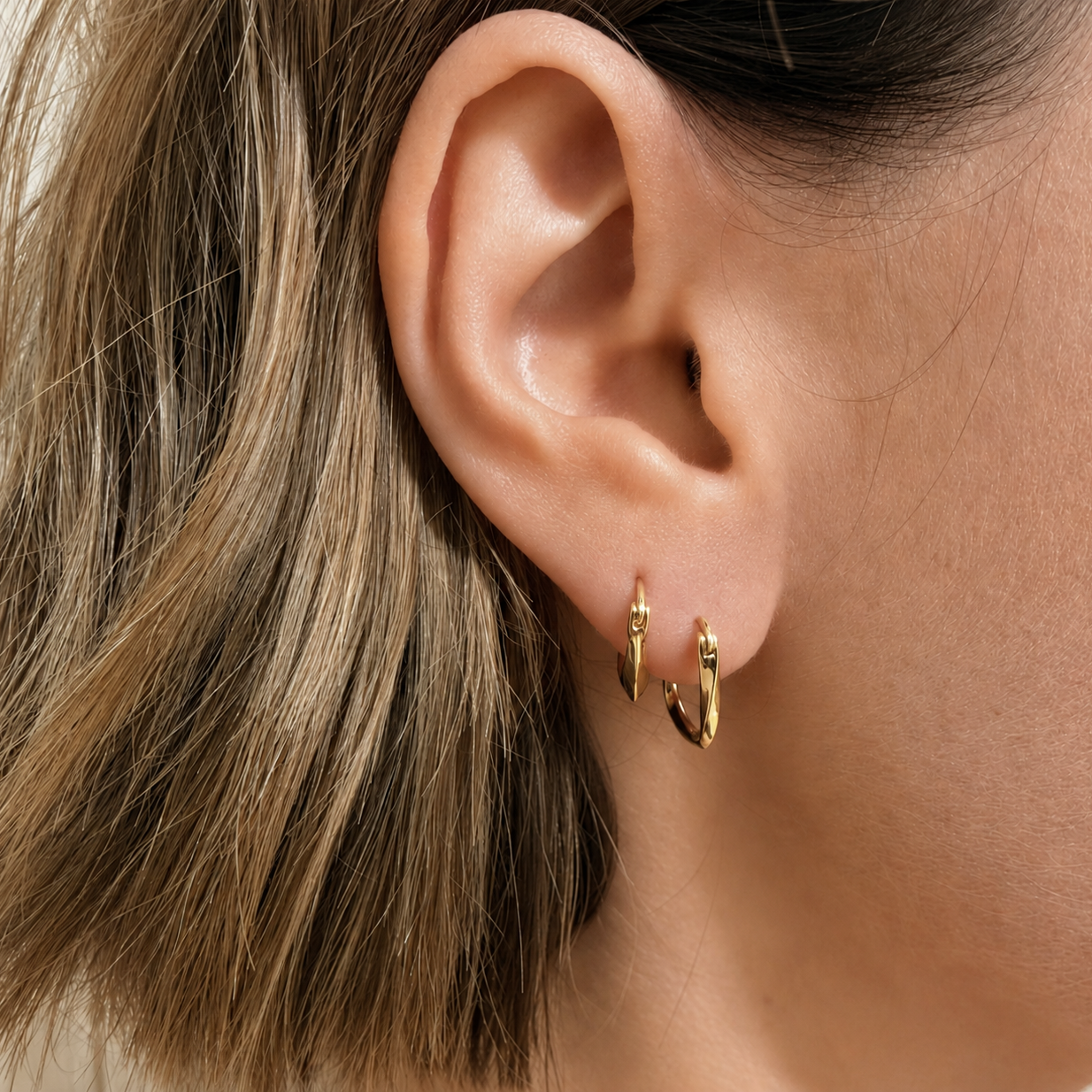 Gold Harlequin Huggie Hoops – Demi Fine Hoop Earrings – Little Nell Jewellery