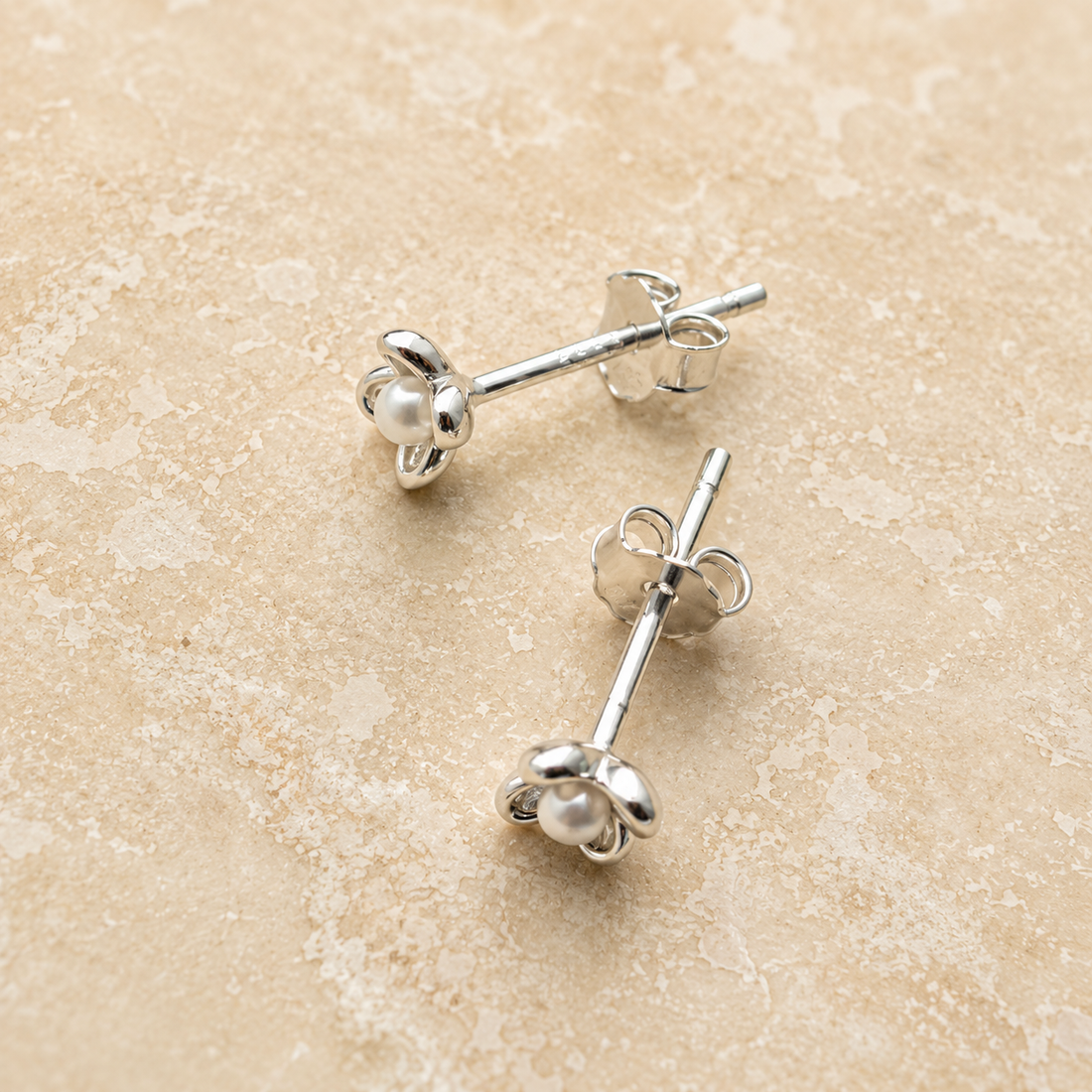 Silver Pearl Flower Studs – Stud Earrings – Little Nell Jewellery