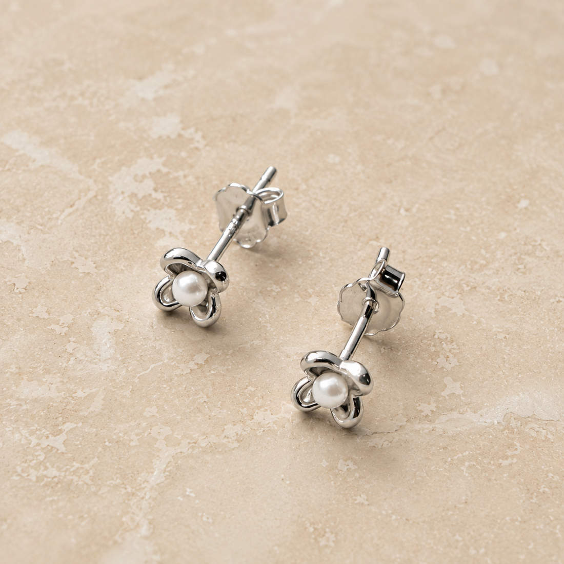 Silver Pearl Flower Studs – Stud Earrings – Little Nell Jewellery