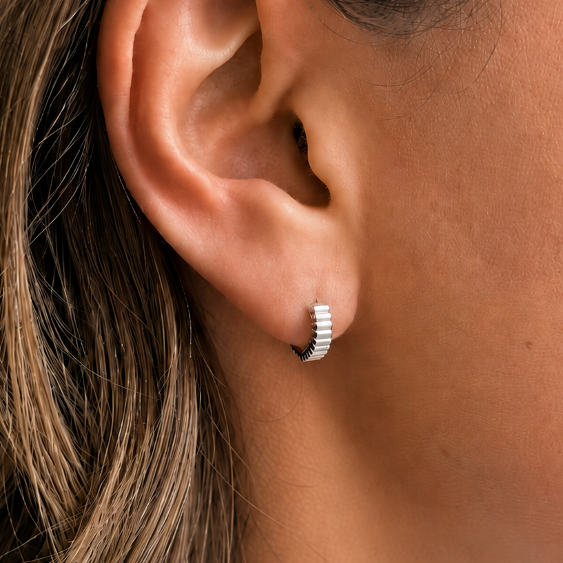 Silver Ribbed Huggies – Demi Fine Hoop Earrings – Little Nell Jewellery