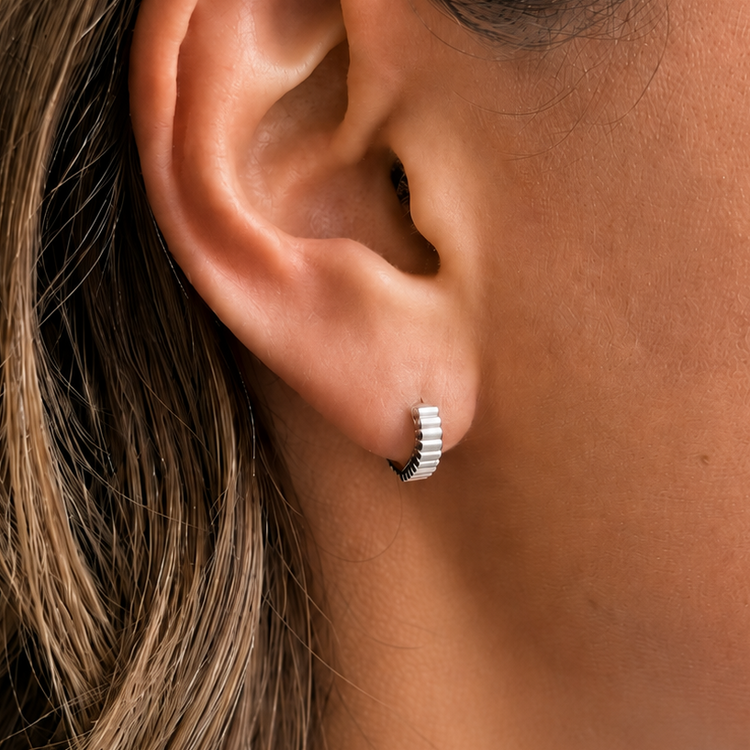 Silver Ribbed Huggies – Demi Fine Hoop Earrings – Little Nell Jewellery