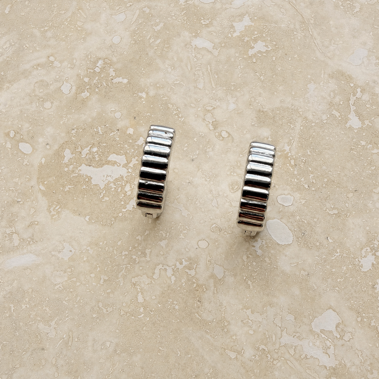 Silver Ribbed Huggies – Demi Fine Hoop Earrings – Little Nell Jewellery