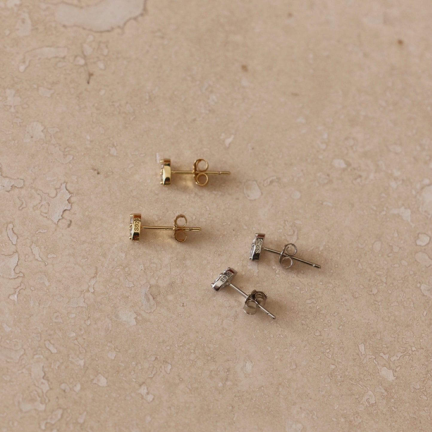 Gold or Silver Ellipse Studs