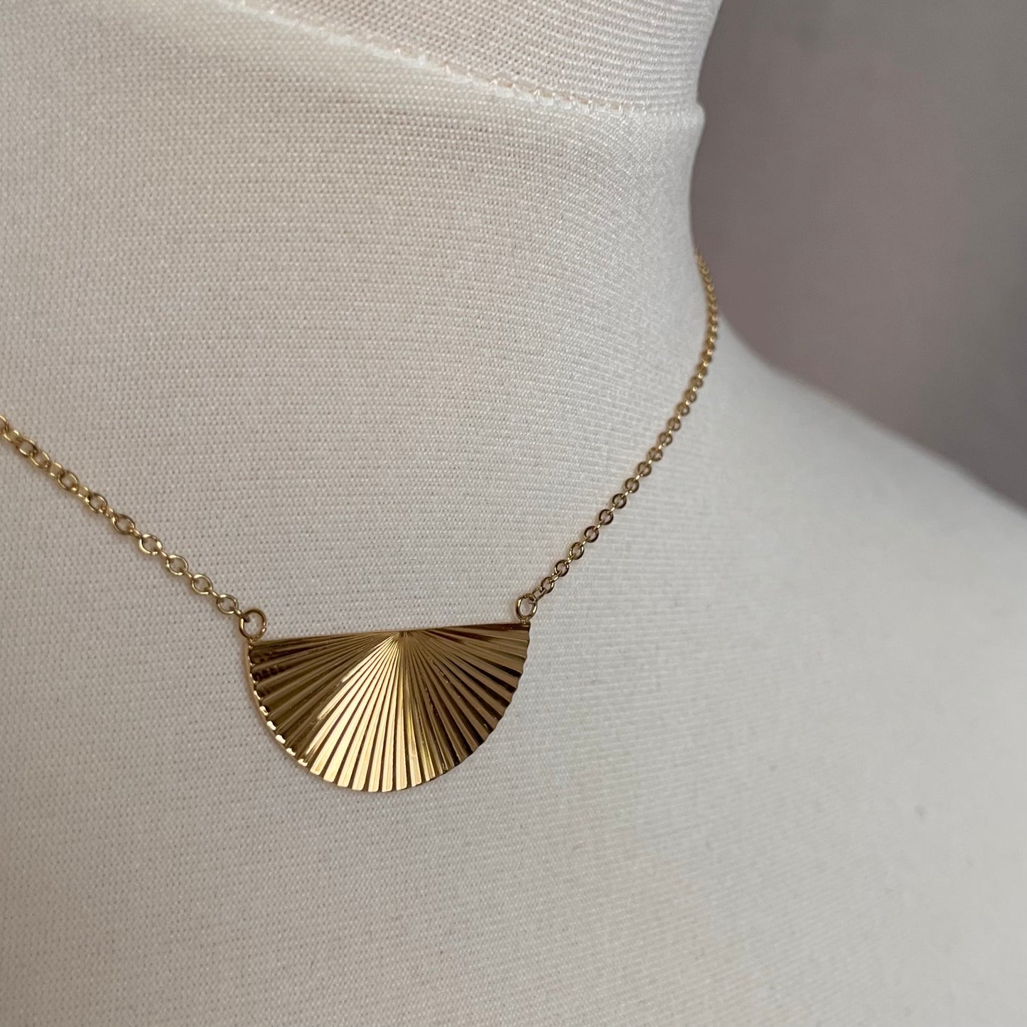 Load image into Gallery viewer, Everyday Gold Sunrise Crescent Necklace

